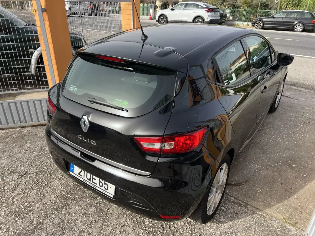 Renault Clio 2015 - 8250 EUR, 73635 km - AUTO.MOTO.pt - 73635km - foto 10 de 12