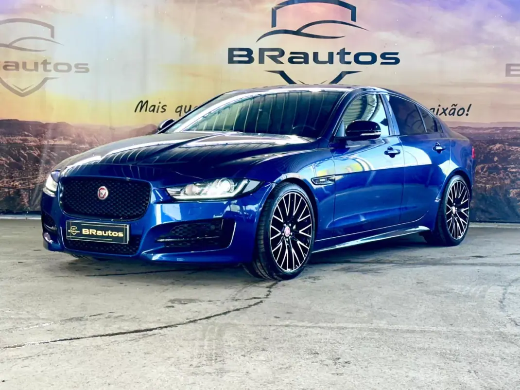 Jaguar XE 2017 - 16900 EUR, 230128 km - AUTO.MOTO.pt - 230128km - foto 1 de 28