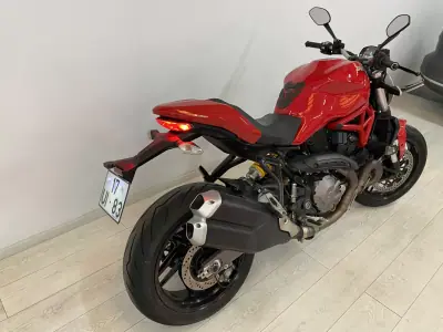 Ducati Monster 1000 2018 - 9950 EUR, 10707 km - AUTO.MOTO.pt - 10707km - foto 6 de 19