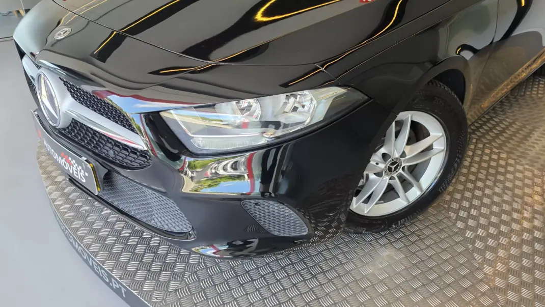 Mercedes-Benz A 180 2019 - 18900 EUR, 238120 km - AUTO.MOTO.pt - 238120km - foto 23 de 53