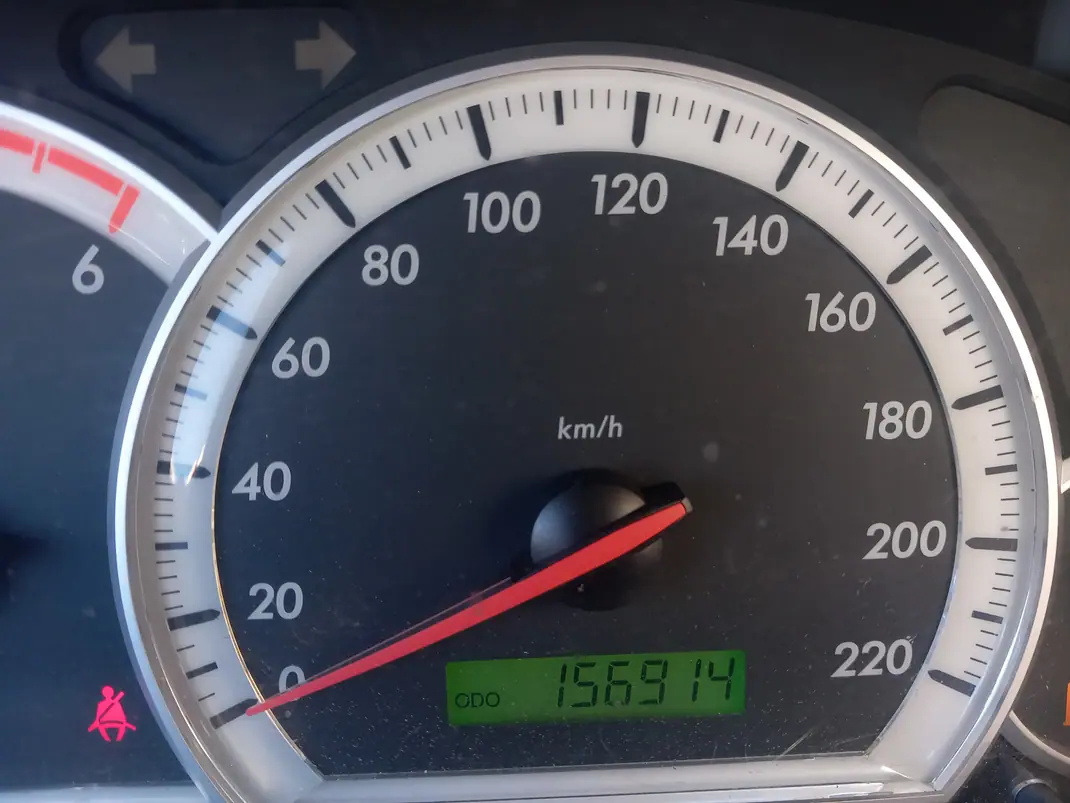 Chevrolet Captiva 2009 - 7000 EUR, 160000 km - AUTO.MOTO.pt - 160000km - foto 1 de 13