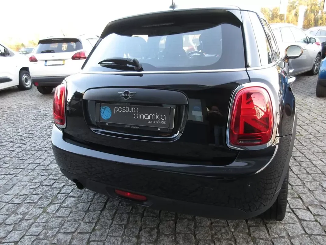 MINI Cooper 2021 - 19990 EUR, 90000 km - AUTO.MOTO.pt - 90000km - foto 14 de 52