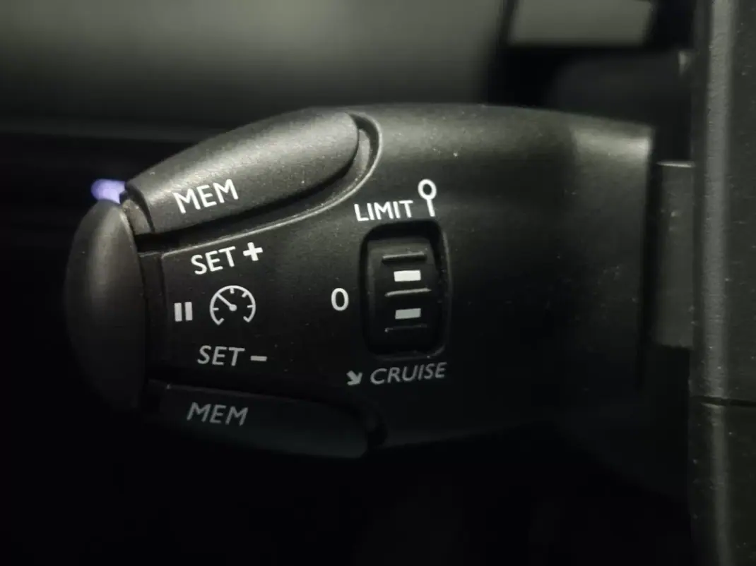 Citroën C3 Aircross 2019 - 11490 EUR, 63822 km - AUTO.MOTO.pt - 63822km - foto 15 de 27