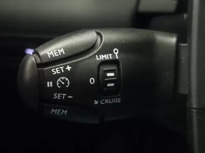 Citroën C3 Aircross 2019 - 11490 EUR, 63822 km - AUTO.MOTO.pt - 63822km - foto 15 de 27