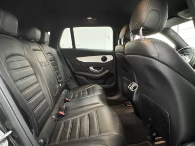 Mercedes-Benz EQC 400 2020 - 33990 EUR, 130000 km - AUTO.MOTO.pt - 130000km - foto 38 de 39