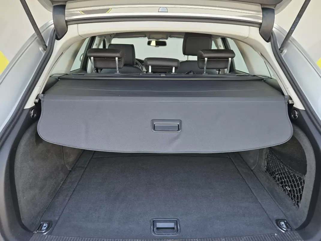 Audi A4 Avant 2010 - 9750 EUR, 298000 km - AUTO.MOTO.pt - 298000km - foto 7 de 7