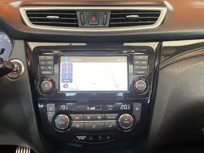 Nissan Qashqai 2017 - 14890 EUR, 117793 km - 117793km - foto 9 de 22
