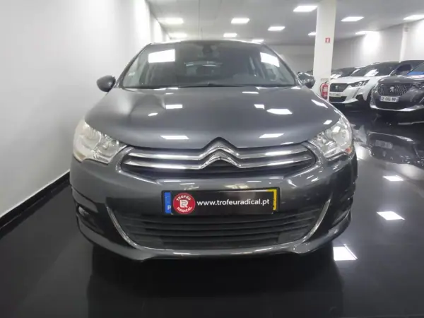 Citroën C4 2011 - 6750 EUR, 200000 km - AUTO.MOTO.pt - 200000km - foto 2 de 21
