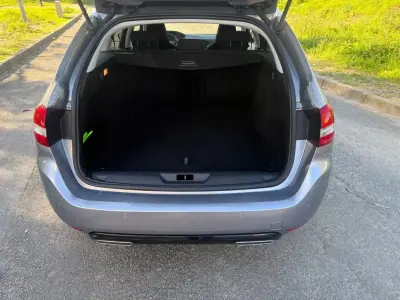 Peugeot 308 SW 2016 - 9450 EUR, 192000 km - AUTO.MOTO.pt - 192000km - foto 19 de 24