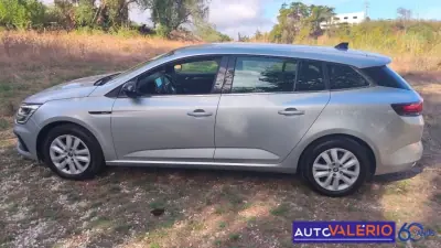 Renault Mégane Sport Tourer 2023 - 22950 EUR, 68025 km - 68025km - foto 3 de 34