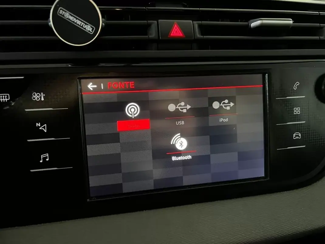 Citroën Grand C4 Spacetourer 2020 - 15900 EUR, 152000 km - AUTO.MOTO.pt - 152000km - foto 22 de 27