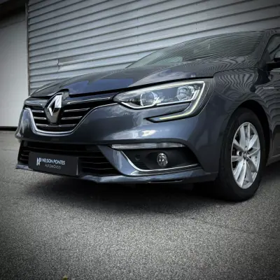 Renault Mégane 2017 - 11500 EUR, 185000 km - AUTO.MOTO.pt - 185000km - foto 2 de 20