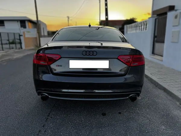 Audi A5 2013 - 21500 EUR, 246000 km - AUTO.MOTO.pt - 246000km - foto 10 de 15