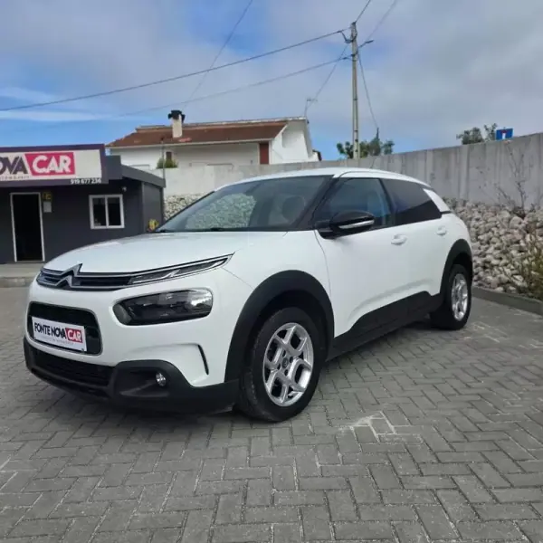 Citroën C4 Cactus 2019 - 10750 EUR, 87750 km - AUTO.MOTO.pt - 87750km - foto 7 de 18
