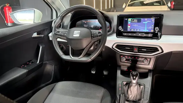 SEAT Ibiza 2023 - 13970 EUR, 50000 km - AUTO.MOTO.pt - 50000km - foto 34 de 38