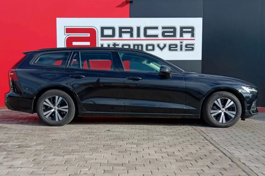 Volvo V60 2019 - 22900 EUR, 165194 km - AUTO.MOTO.pt - 165194km - foto 8 de 27