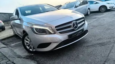Mercedes-Benz A 180 2014 - 15800 EUR, 180000 km - AUTO.MOTO.pt - 180000km - foto 15 de 23
