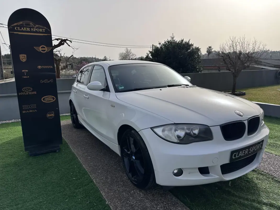 BMW 118 2009 - 10900 EUR, 240000 km - AUTO.MOTO.pt - 240000km - foto 1 de 14