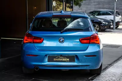 BMW 118 2018 - 16450 EUR, 210608 km - AUTO.MOTO.pt - 210608km - foto 10 de 47