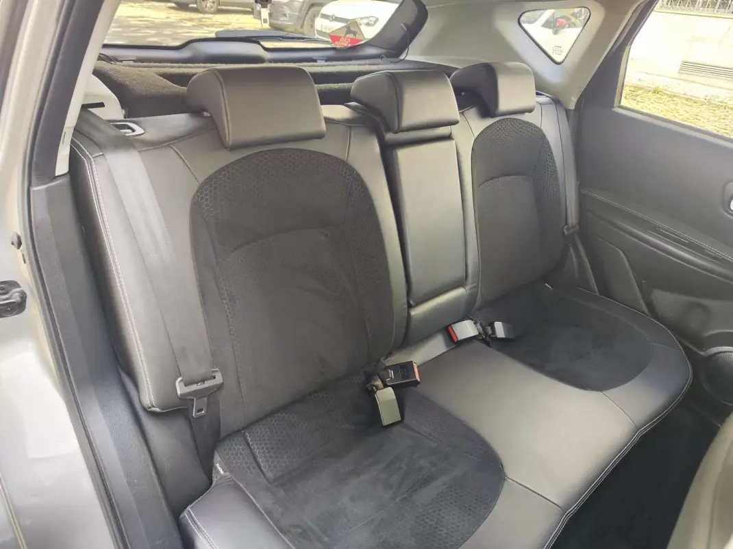 Nissan Qashqai 2013 - 9980 EUR, 197150 km - AUTO.MOTO.pt - 197150km - foto 16 de 40