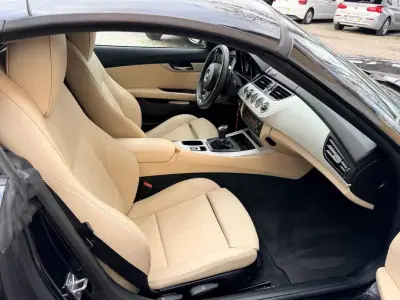 BMW Z4 2010 - 24750 EUR, 140809 km - AUTO.MOTO.pt - 140809km - foto 5 de 17