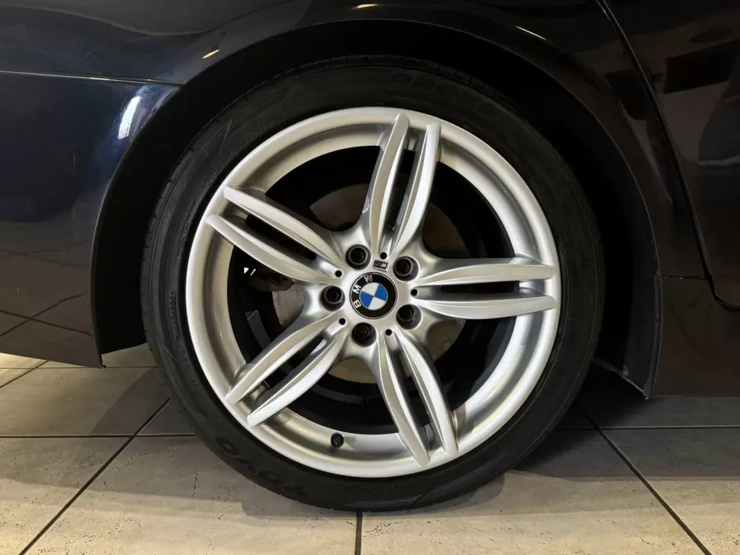 BMW 520 2012 - 12990 EUR, 270000 km - AUTO.MOTO.pt - 270000km - foto 7 de 15