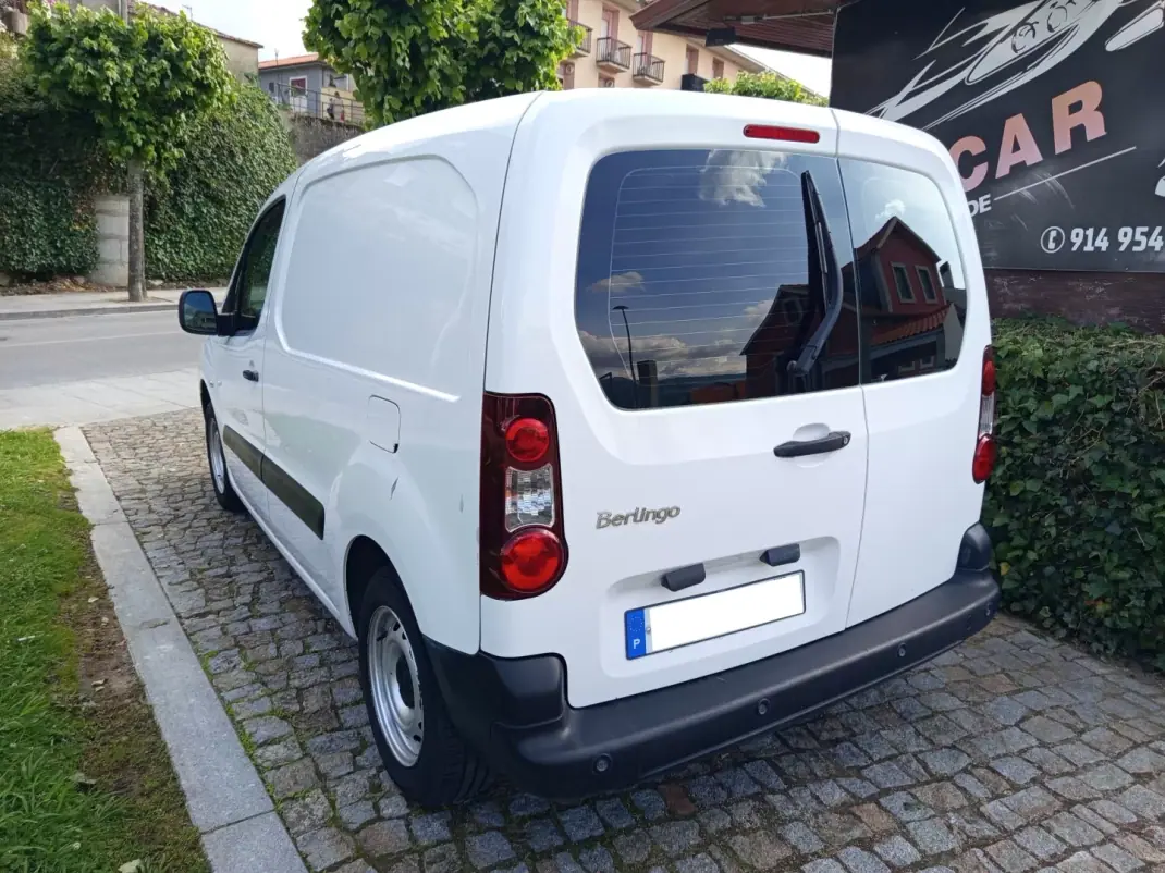 Citroën 2016 - 8990 EUR, 219055 km - AUTO.MOTO.pt - 219055km - foto 5 de 9