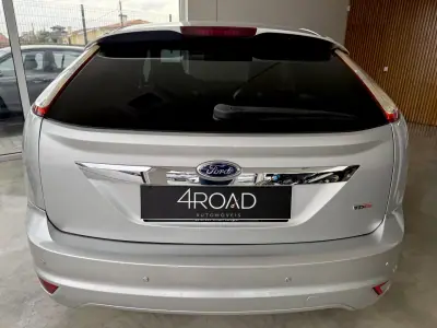 Ford Focus 2008 - 6250 EUR, 241000 km - AUTO.MOTO.pt - 241000km - foto 18 de 60