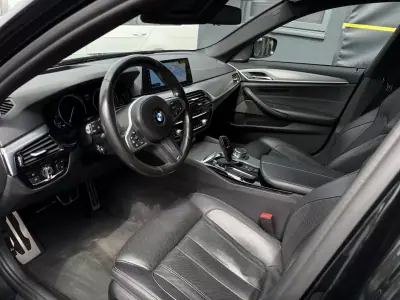 BMW 520 2019 - 28500 EUR, 146000 km - AUTO.MOTO.pt - 146000km - foto 7 de 21