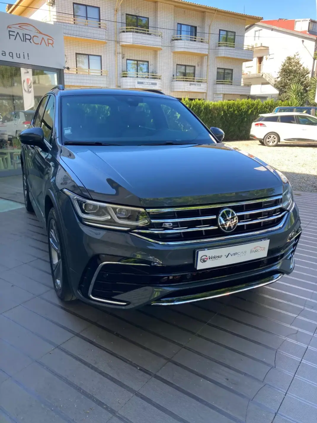 Volkswagen Tiguan 2022 - 32900 EUR, 65994 km - AUTO.MOTO.pt - 65994km - foto 6 de 24