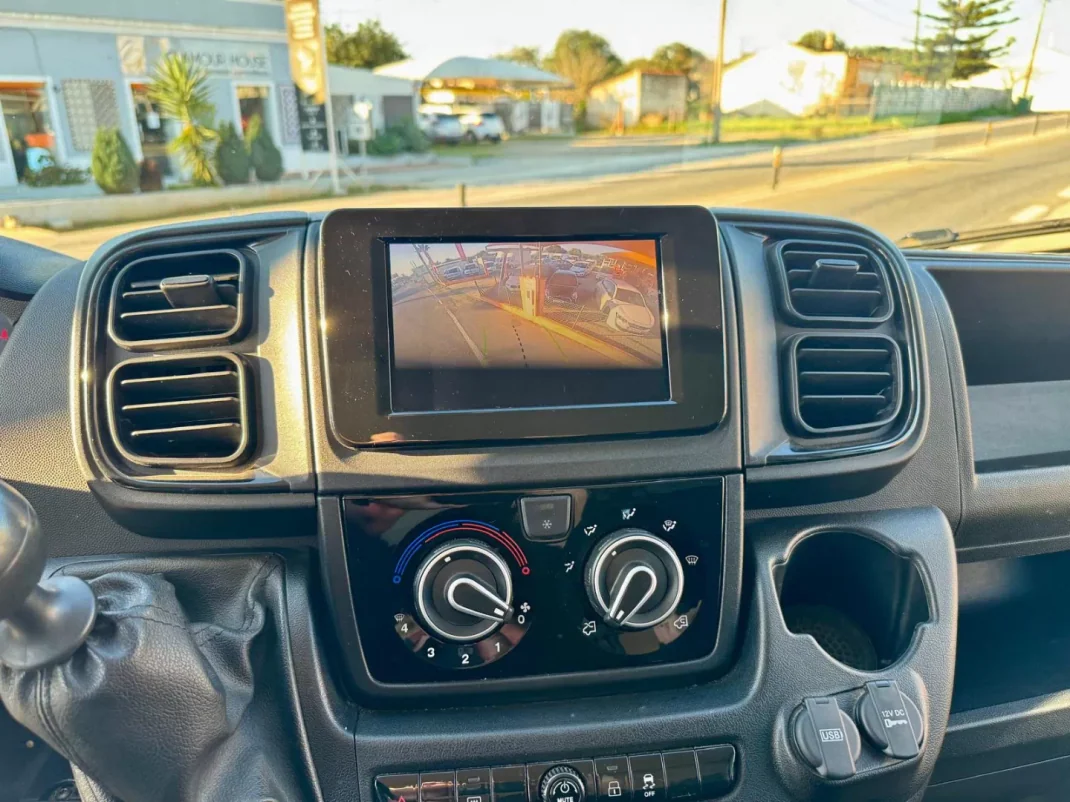 Fiat Ducato 33 MH2 2.2 Mjet 140cv 2022 - 22950 EUR, 126700 km - AUTO.MOTO.pt - 126700km - foto 8 de 10