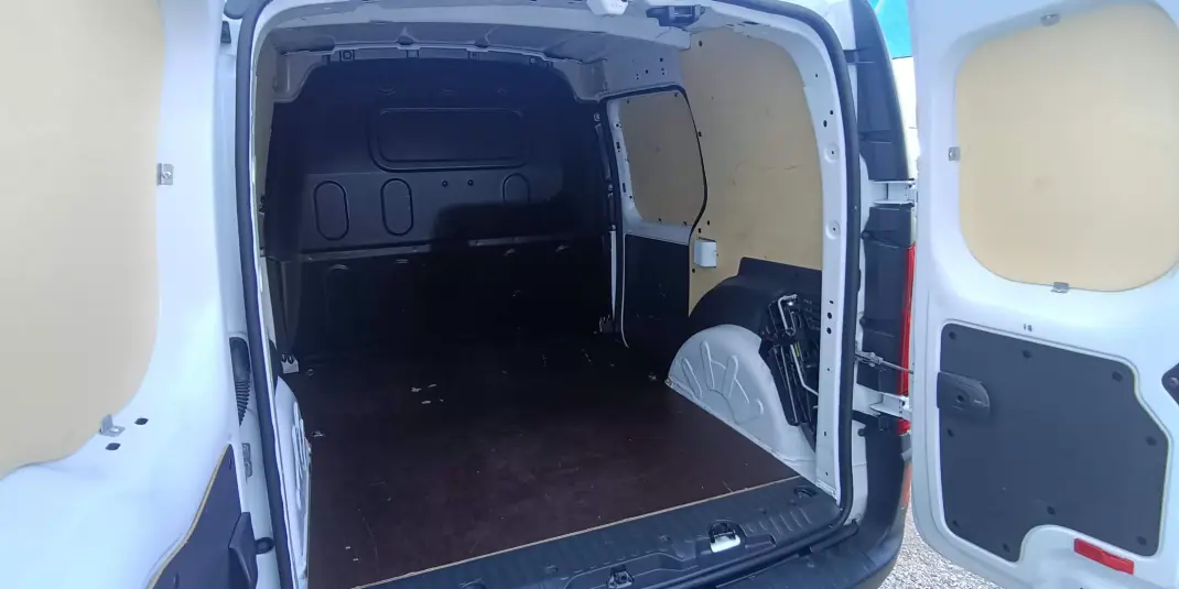 Mercedes-Benz Citan 108 CDI 2021 - 13350 EUR, 82000 km - AUTO.MOTO.pt - 82000km - foto 13 de 16