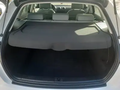 Audi A3 Sportback 2010 - 9900 EUR, 224980 km - AUTO.MOTO.pt - 224980km - foto 12 de 34