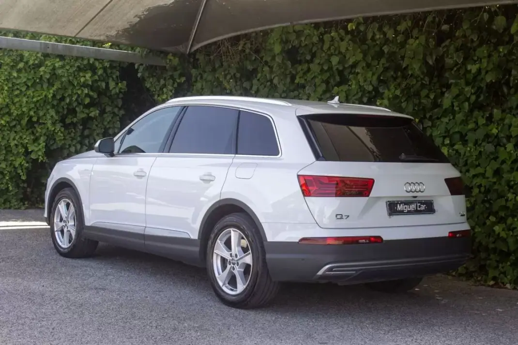 Audi Q7 2017 - 29900 EUR, 199000 km - 199000km - foto 2 de 23