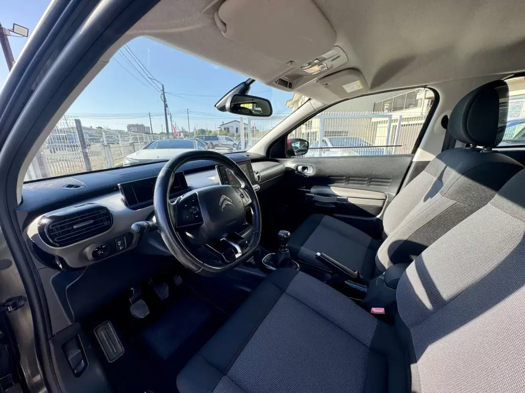 Citroën C4 Cactus 2018 - 13250 EUR, 108963 km - 108963km - foto 14 de 33