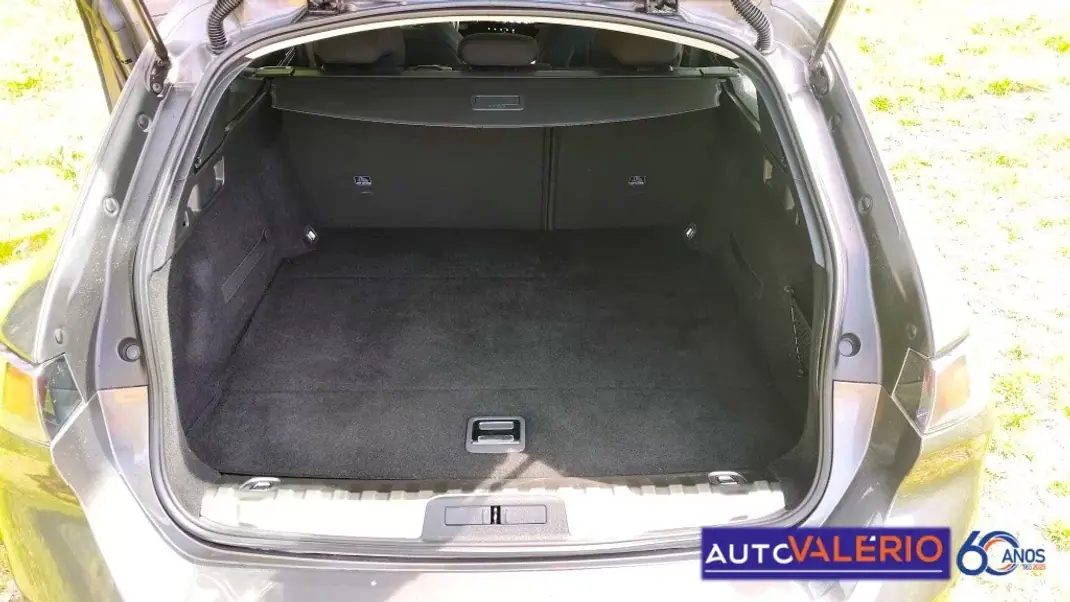 Peugeot 508 SW 2021 - 21950 EUR, 76890 km - AUTO.MOTO.pt - 76890km - foto 38 de 41