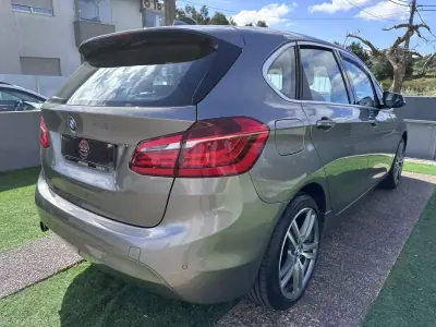 BMW 218 Active Tourer 2014 - 13900 EUR, 150000 km - AUTO.MOTO.pt - 150000km - foto 9 de 60