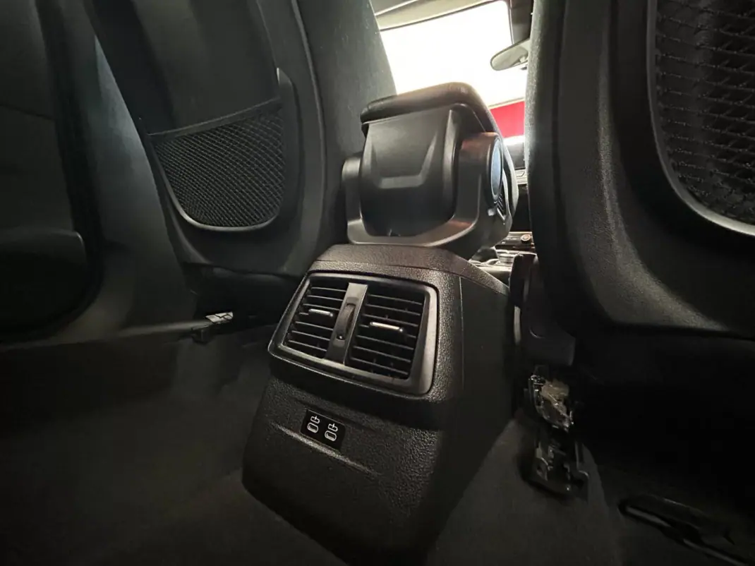 BMW 216 Active Tourer 2019 - 16750 EUR, 141064 km - AUTO.MOTO.pt - 141064km - foto 23 de 24