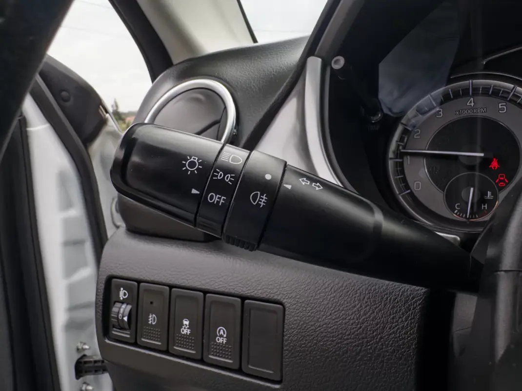 Suzuki Vitara 2019 - 15990 EUR, 77000 km - AUTO.MOTO.pt - 77000km - foto 19 de 32