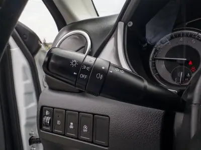 Suzuki Vitara 2019 - 15990 EUR, 77000 km - AUTO.MOTO.pt - 77000km - foto 19 de 32