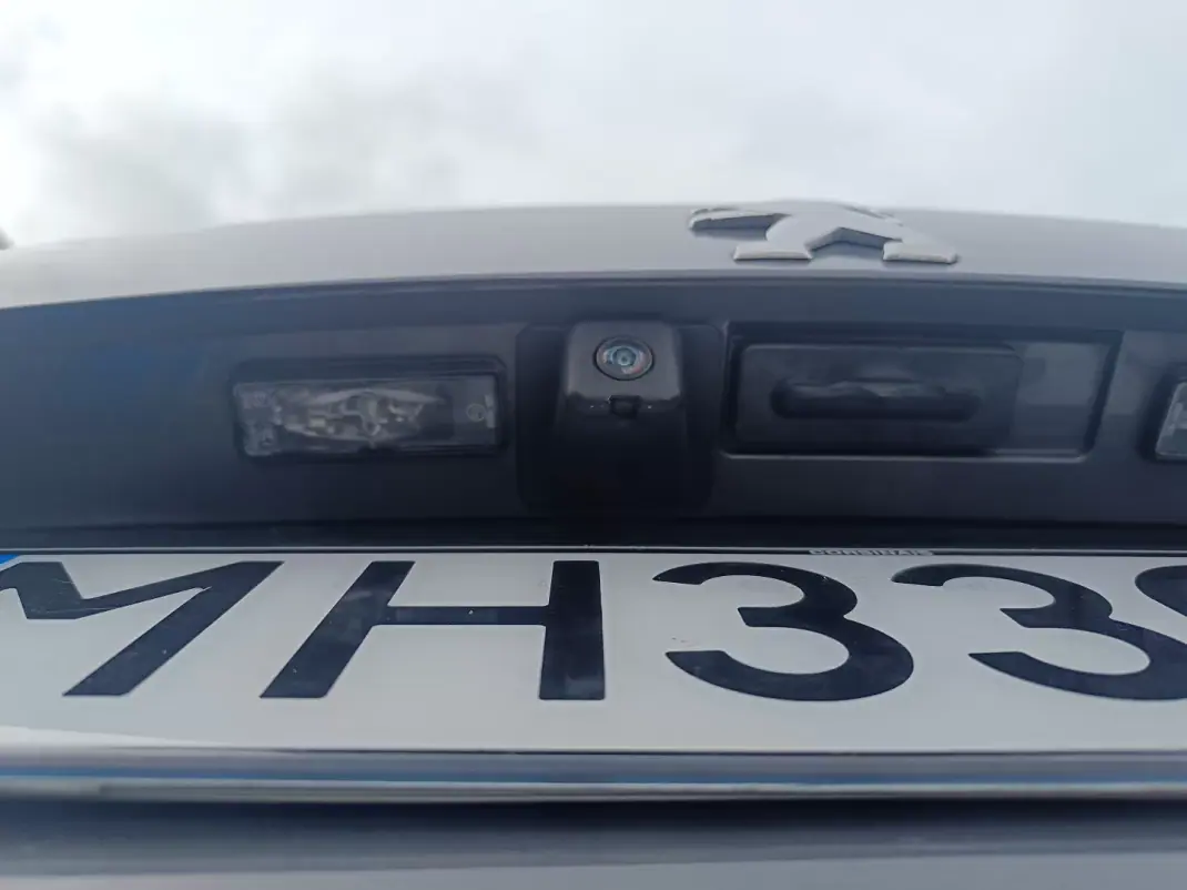 Peugeot 2008 2020 - 15900 EUR, 124990 km - AUTO.MOTO.pt - 124990km - foto 16 de 37