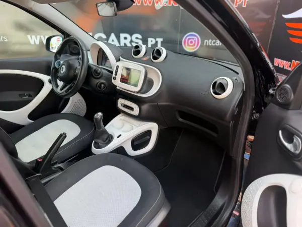 Smart ForFour 2016 - 8900 EUR, 103445 km - 103445km - foto 9 de 11