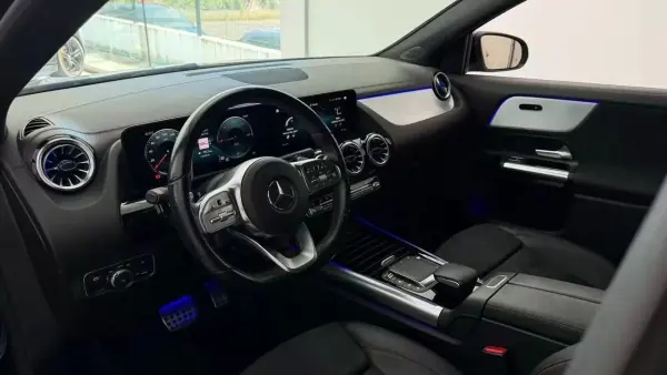 Mercedes-Benz EQA 2021 - 29990 EUR, 111950 km - AUTO.MOTO.pt - 111950km - foto 12 de 30