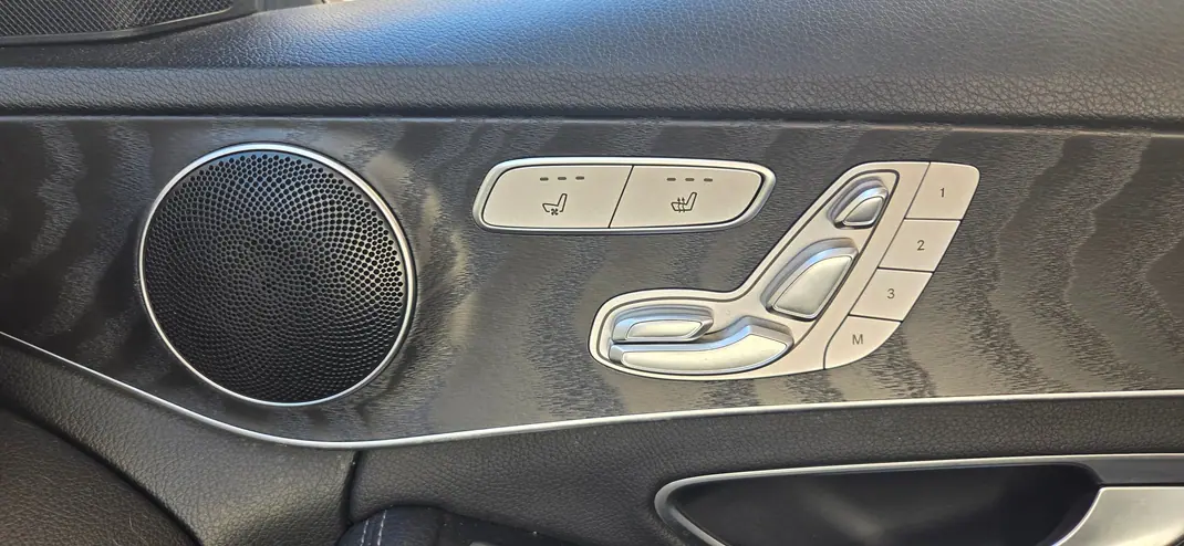Mercedes-Benz C 300 2020 - 19000 EUR, 265000 km - 265000km - foto 7 de 8