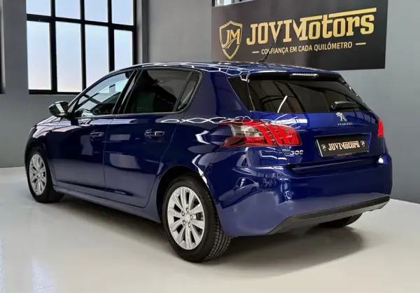 Peugeot 308 2020 - 10999 EUR, 96028 km - AUTO.MOTO.pt - 96028km - foto 5 de 21
