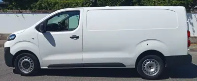 Citroën Jumpy 2021 - 16490 EUR, 129100 km - AUTO.MOTO.pt - 129100km - foto 5 de 18