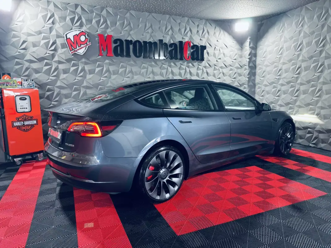 Tesla Model 3 2022 - 32990 EUR, 70718 km - AUTO.MOTO.pt - 70718km - foto 5 de 33
