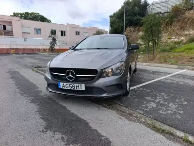Mercedes-Benz CLA 180 2017 — foto 2 de 22