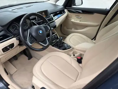 BMW 216 Active Tourer 2015 - 12900 EUR, 155761 km - AUTO.MOTO.pt - 155761km - foto 7 de 27