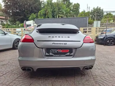 Porsche Panamera 2011 - 47900 EUR, 133621 km - 133621km - foto 10 de 36